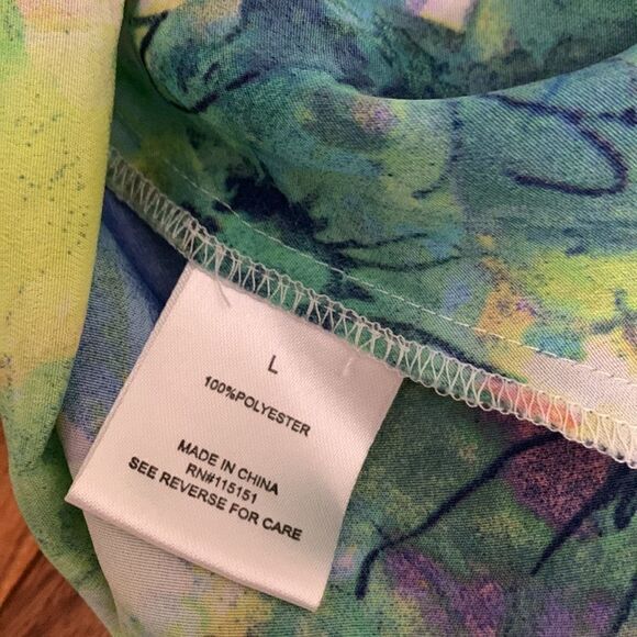 Colorful summer fitted peplum top with full zipper back.  Sexy summer shirt - Picture 6 of 6